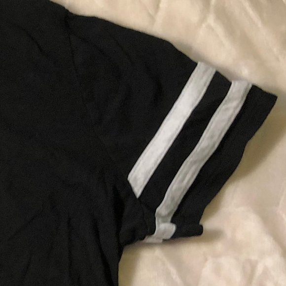 🏄3 for $15🏄 Black Tee With White Stripes - Picture 6 of 8